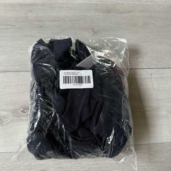Chico’s Travelers Zip Front Top Cap Short Sleeve India Ink 4 NWT in‎ packaging - Picture 5 of 7